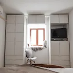 아파트 Apartma Tuna