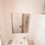 Apartma Tuna شقة إيزولا