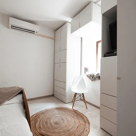 Apartma Tuna * 伊佐拉
